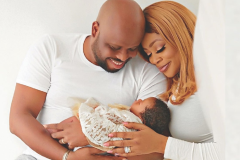 sinach-and-her-husband-and-daughter