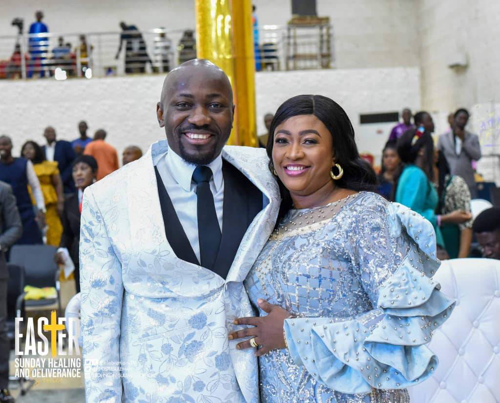 APOSTLE AND HIS WIFE LIZZY SULEMAN