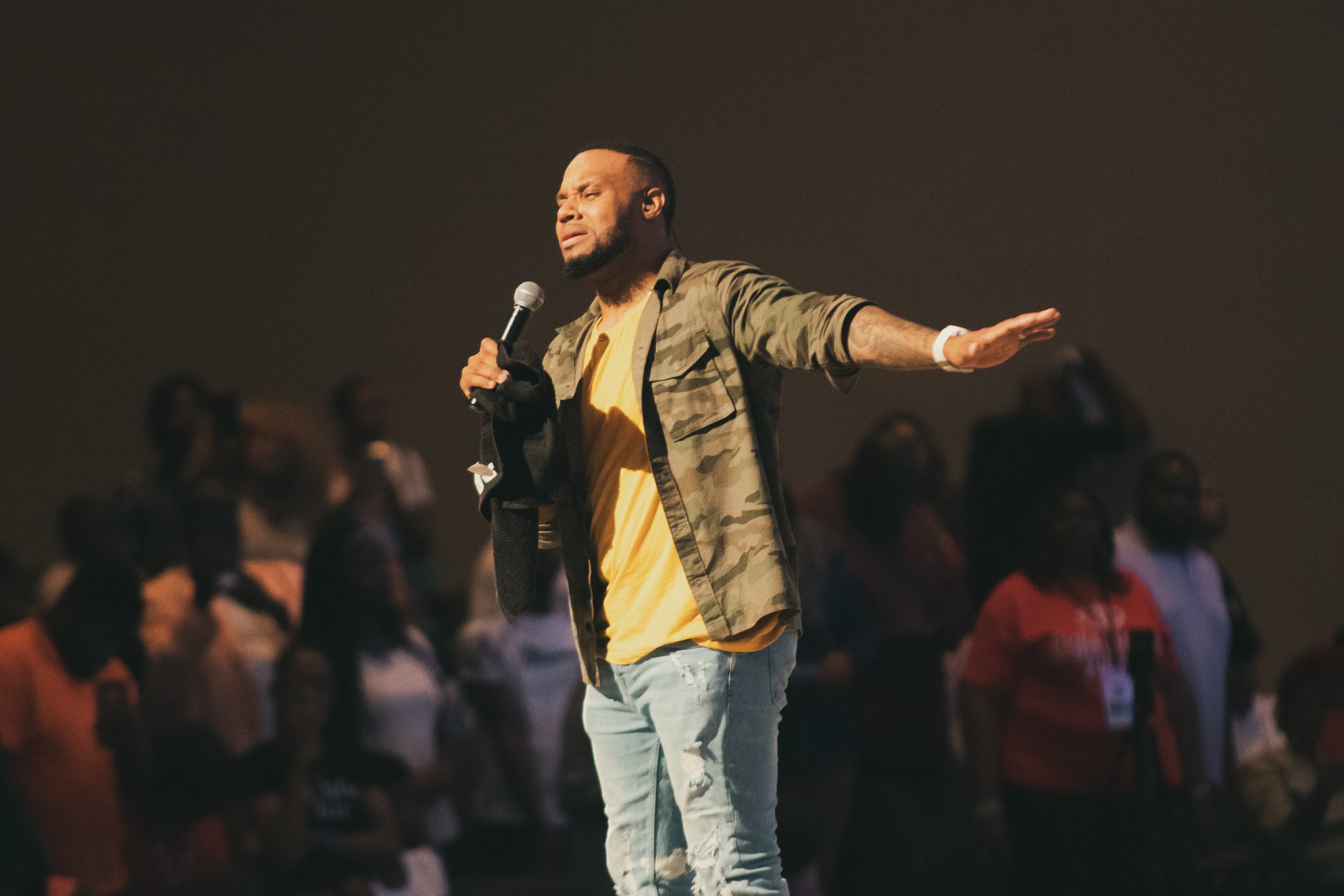 Todd Dulaney Ministering